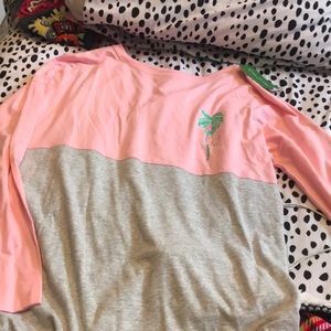 NWT Finn tee